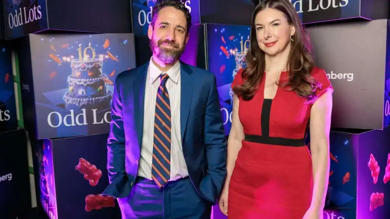 Bloomberg зовёт публику на живое шоу Odd Lots в Нью-Йорке