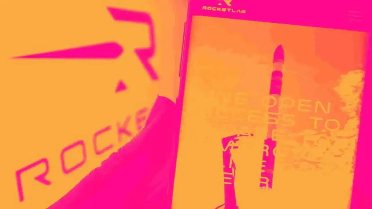 Акции Rocket Lab выросли после новых заказов и сигнала о сильном спросе