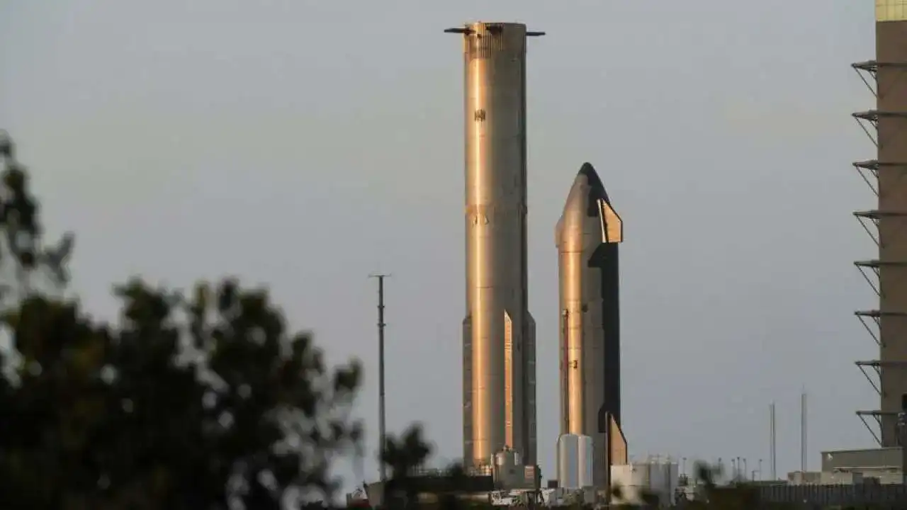 SpaceX столкнулась с препятствиями на пути к орбитальным дата-центрам