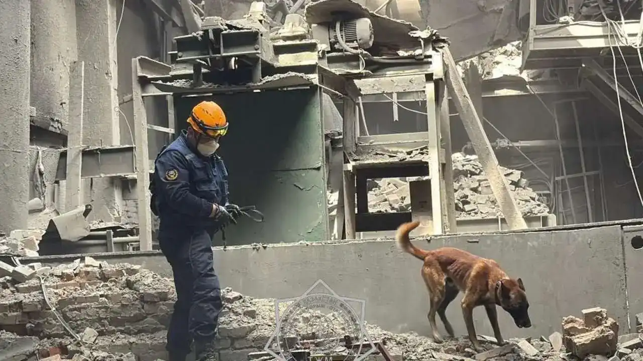 После взрыва на «Казцинке» врачи борются за жизнь рабочего с ожогами 90% тела