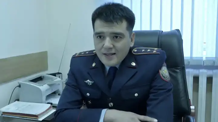 В Алматинской области замначальника районного отдела полиции насмерть сбил супругу на служебной машине