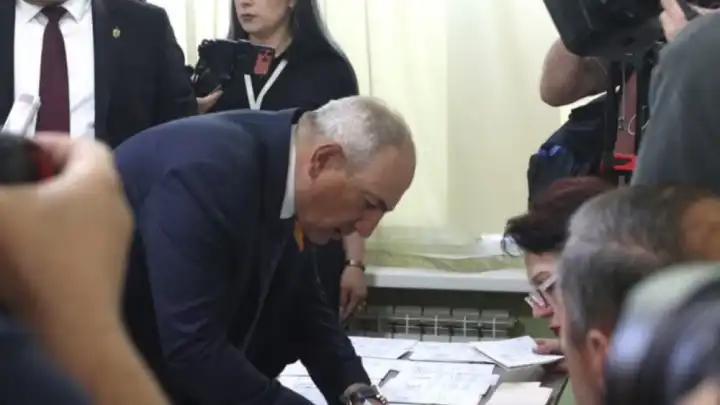 Партия Никола Пашиняна уверенно выиграла выборы в Армении