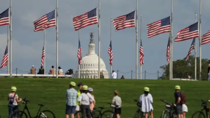 США запустят платное ускорение виз для туристов и бизнеса