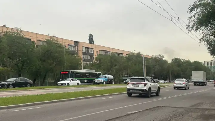 В Алматы за год выполнили 37% работ по BRT на Райымбек батыра