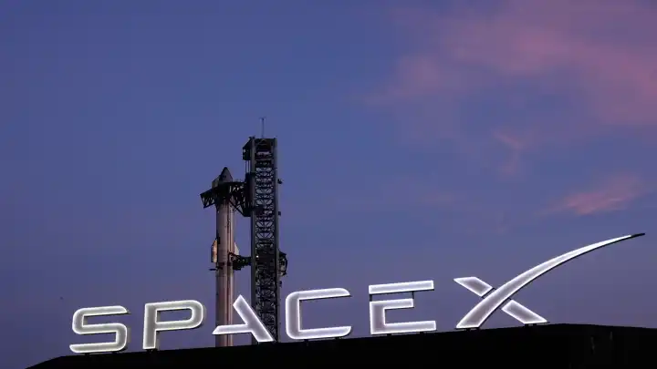 SpaceX Илона Маска выходит на биржу с оценкой до $1,8 трлн