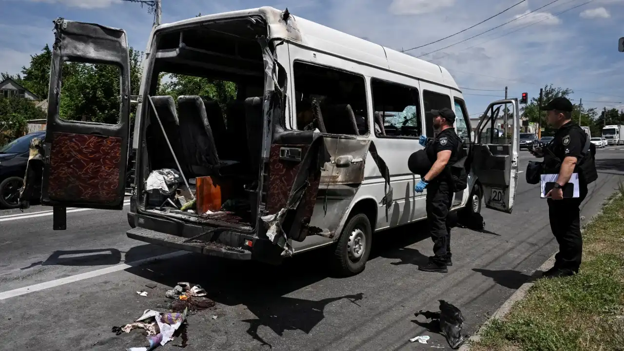 Россия ударила по Днепру и Запорожью, погибли не менее восьми