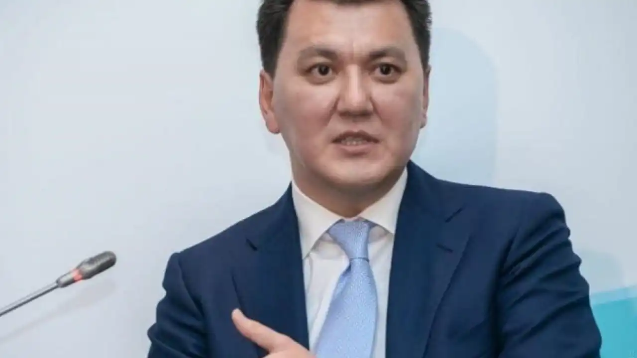 Ерлан Карин перешел в администрацию президента на новый пост