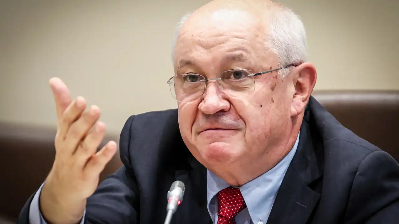 Премьер Молдавии Александру Мунтяну ушёл в отставку