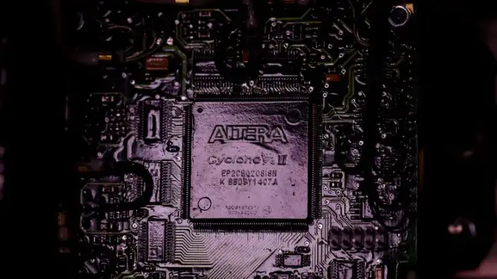 Altera вернулась к росту на фоне спроса со стороны ИИ и робототехники