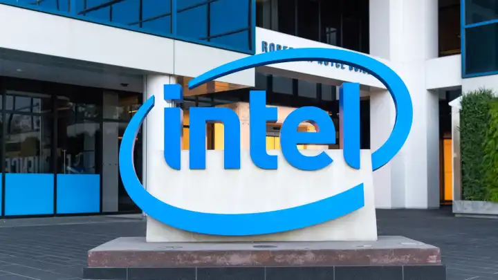 Intel готовит повышение цен и подает Уолл-стрит сигнал о спросе