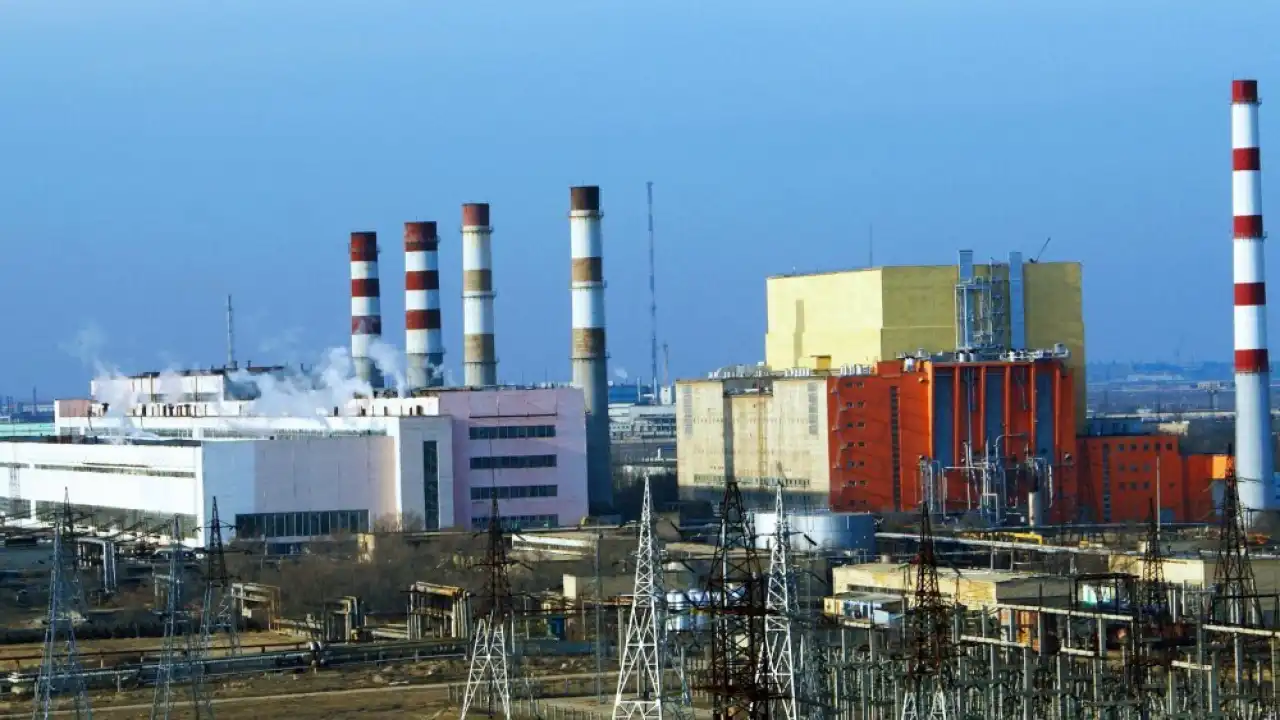 Казахстан снизит износ пяти ТЭЦ в красной зоне до 52%