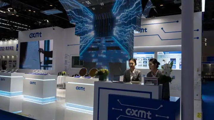 В Шанхае акции CXMT взлетели на 472% после крупнейшего IPO Китая