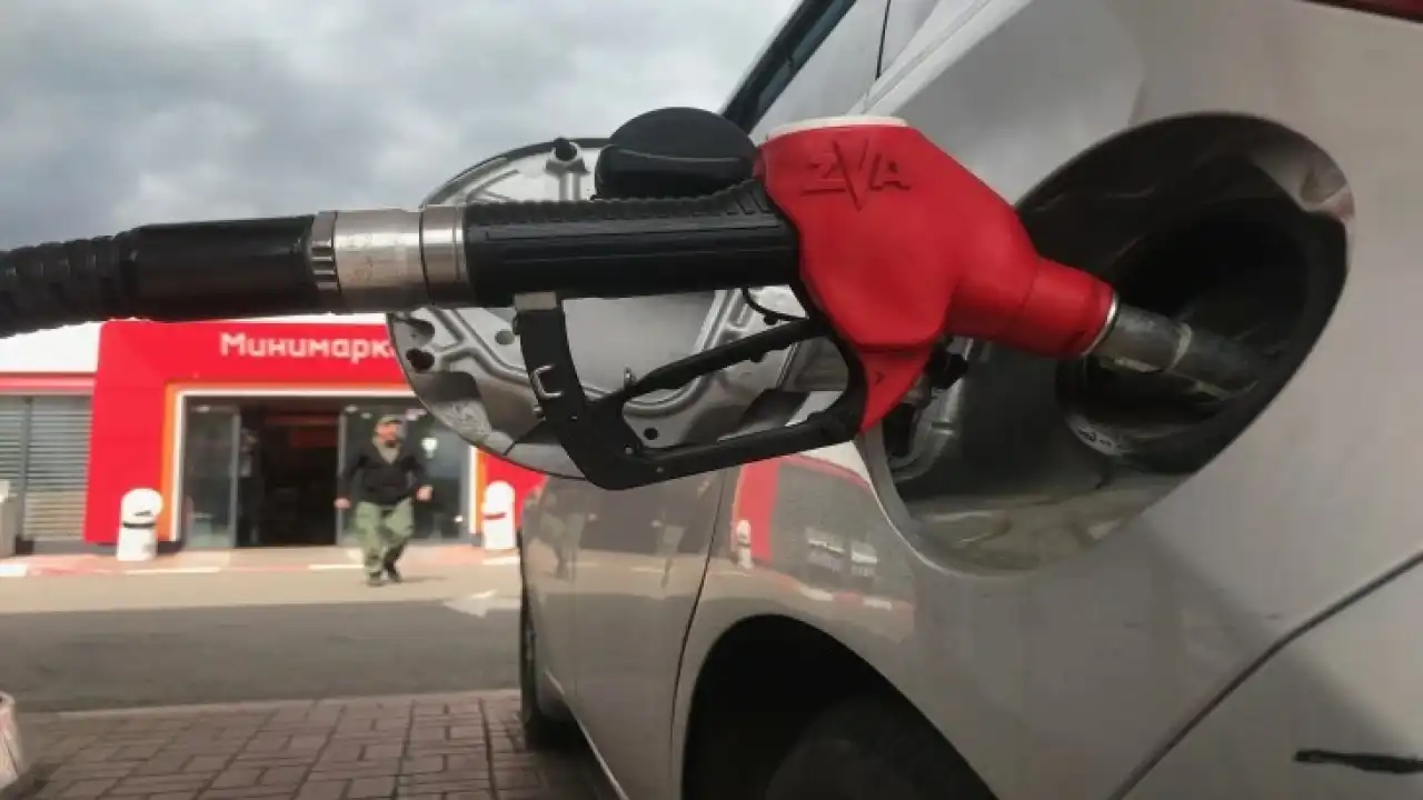 Нефтетрейдеры предупредили Кыргызстан о риске перебоев с ГСМ