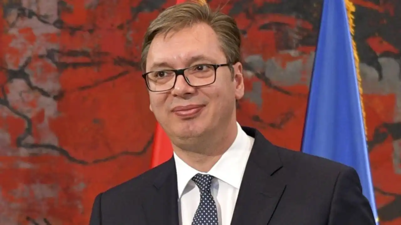 Президент Сербии Вучич объявил о скорой отставке ради новых выборов