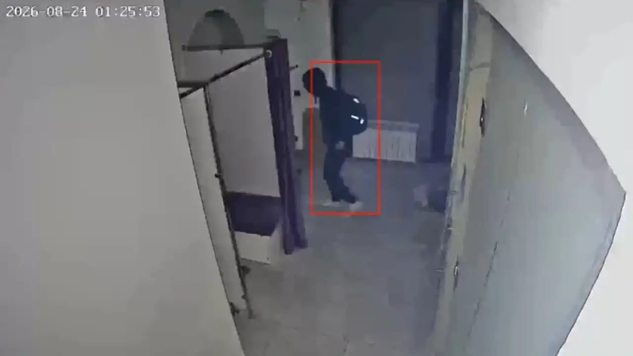 В Бишкеке задержали серийных воров после дерзких краж в баре и ПВЗ