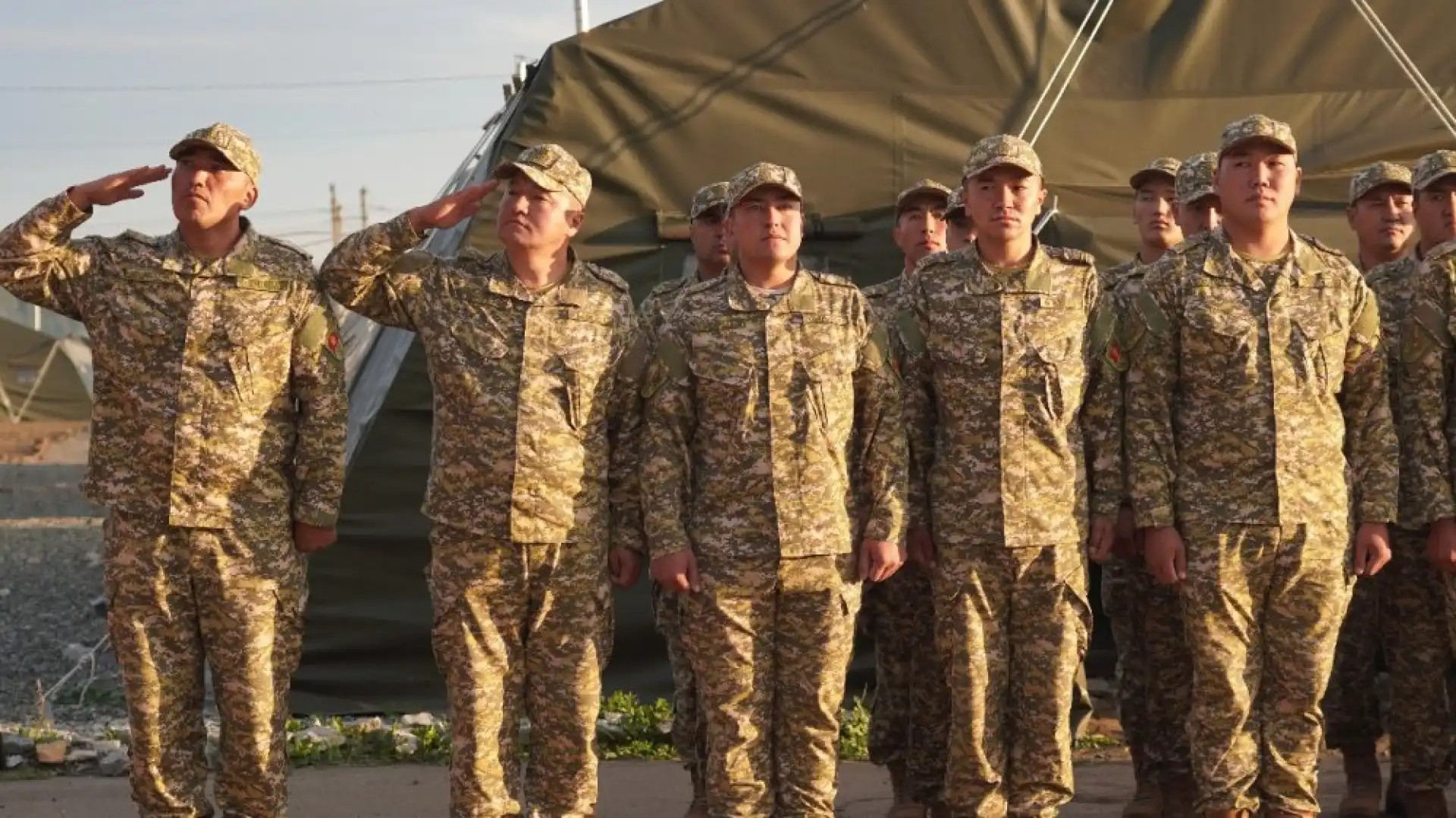 Военные из Кыргызстана прибыли в Россию на учения ОДКБ