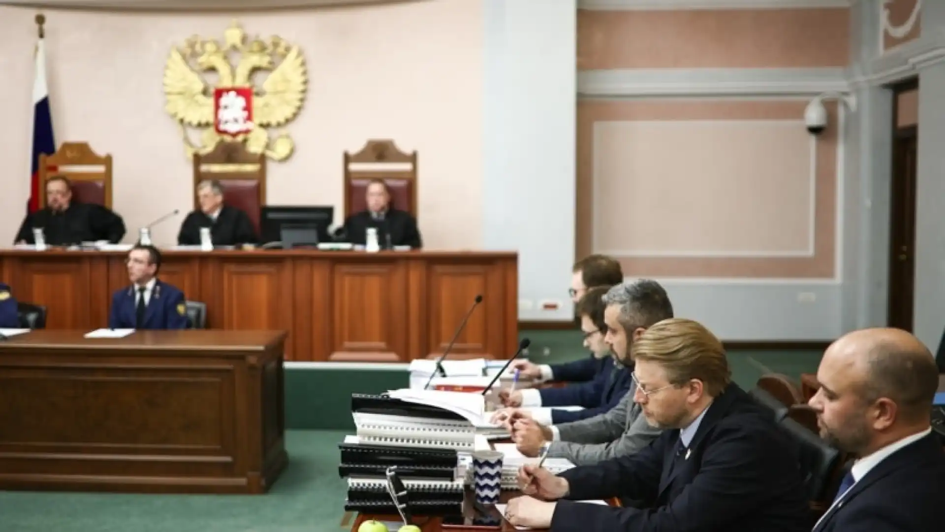 Татарстан: ЕС ввел санкции против Минниханова и судей по делу «Яблока»