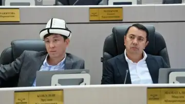 Кыргызстан: Маматалиев ответил на критику Кокулова о депутатах