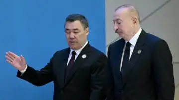 Жапаров прибыл на саммит СВМДА в Баку: что обсуждают для Кыргызстана