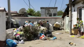 В Узбекистане депутаты потребовали объяснить начисления за вывоз мусора