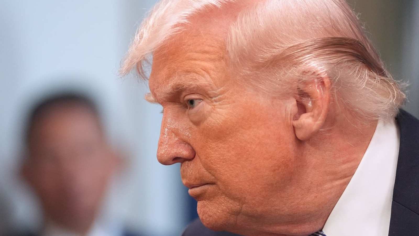 Трамп пообещал скорое открытие Ормузского пролива и отверг требования Ирана