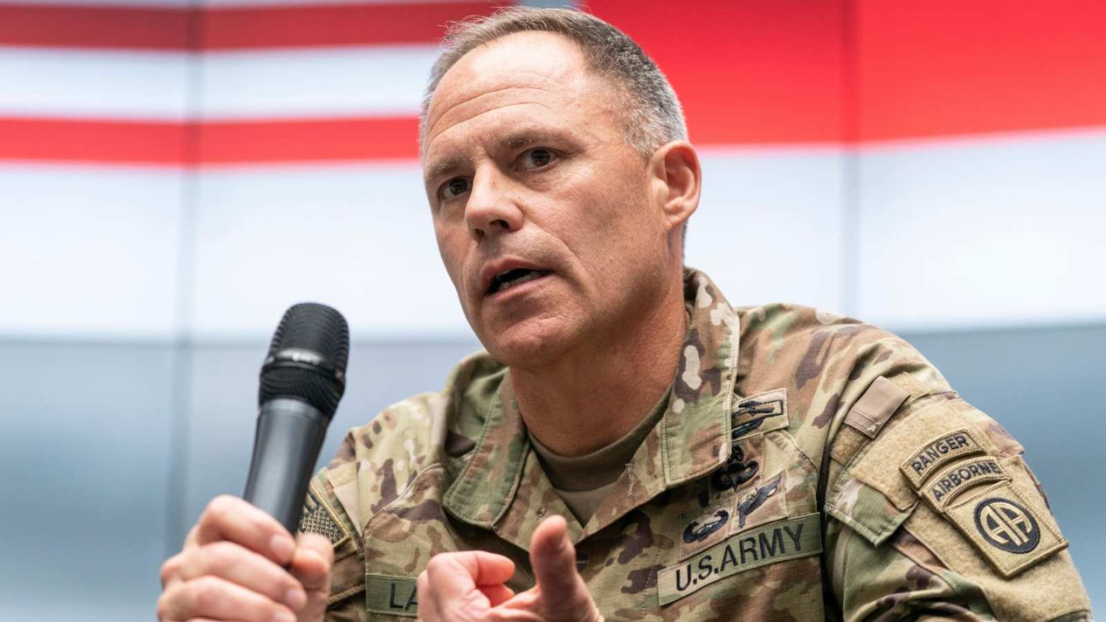 Конгресс жёстко допросил нового главу армии США после внезапной отставки Рэнди Джорджа