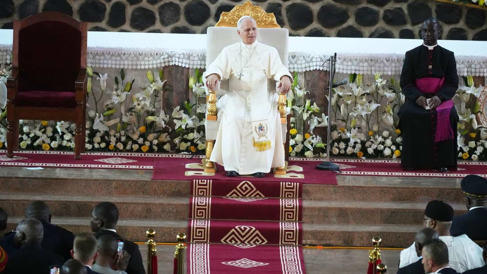 Папа Лев XIV в Баменде жёстко обвинил «тиранов» в разжигании войн